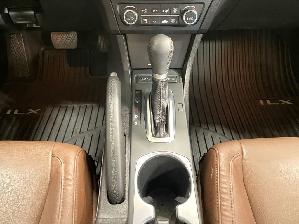 Used 2019 Acura ILX w/ Technology Package image 11