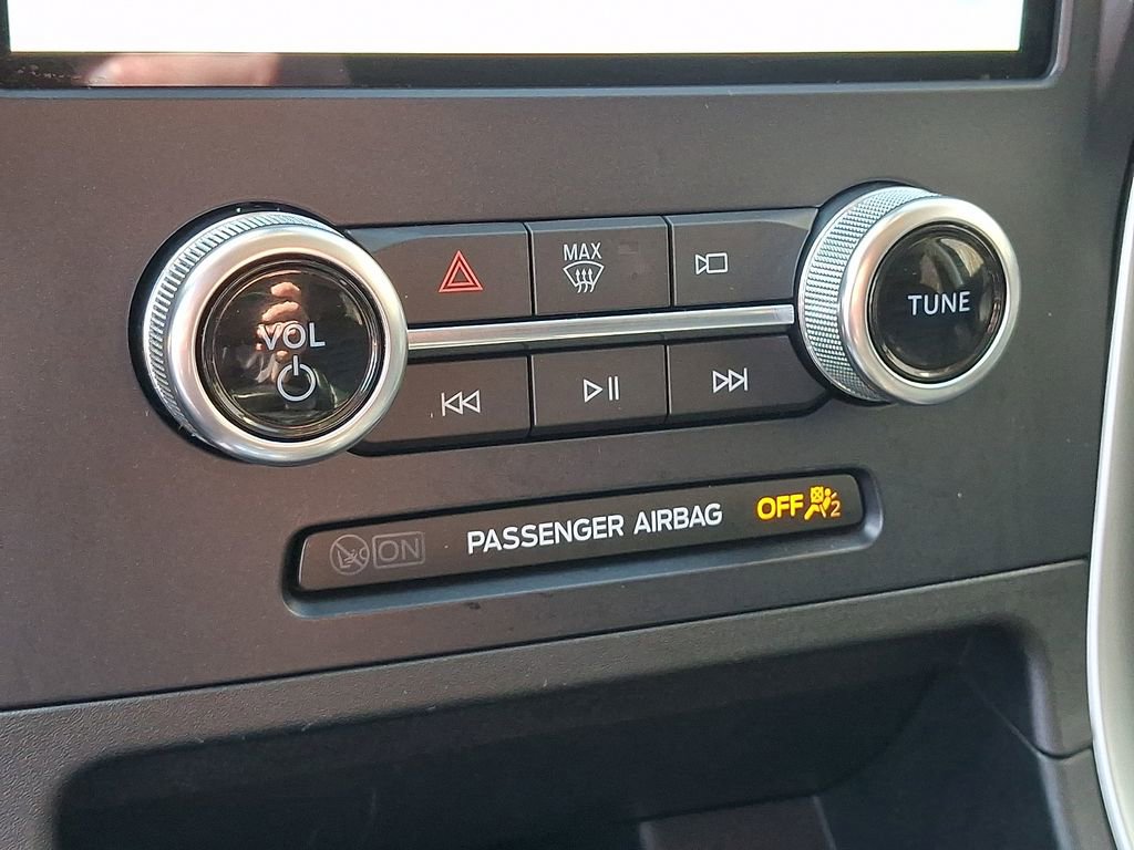 Used 2024 Ford Edge SEL image 15