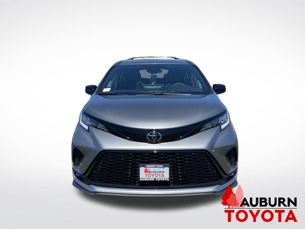New 2026 Toyota Sienna XSE AWD/4WD image 2