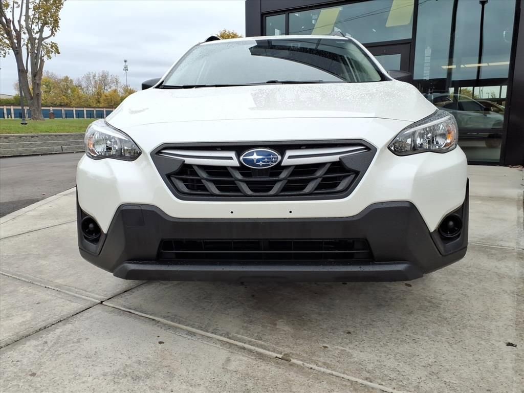 Used 2023 Subaru Crosstrek 2.0i image 3