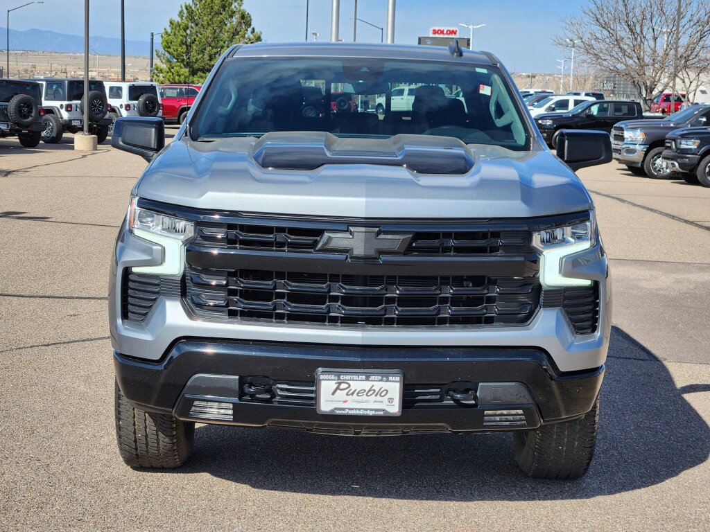 Used 2023 Chevrolet Silverado 1500 LT Trail Boss w/ Convenience Package II AWD/4WD image 6