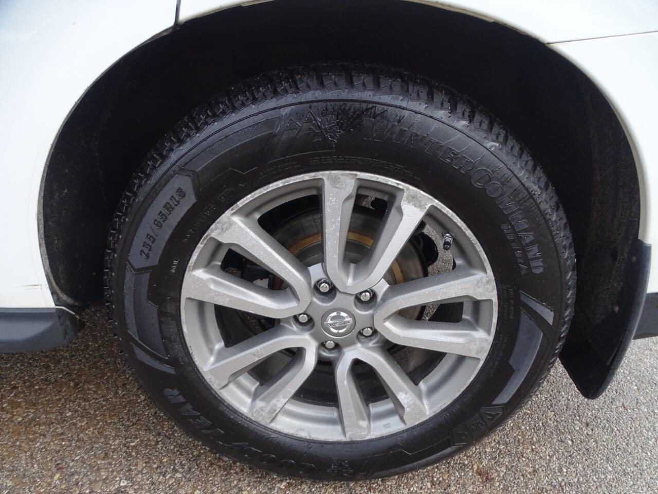 Used 2013 Nissan Pathfinder S image 38