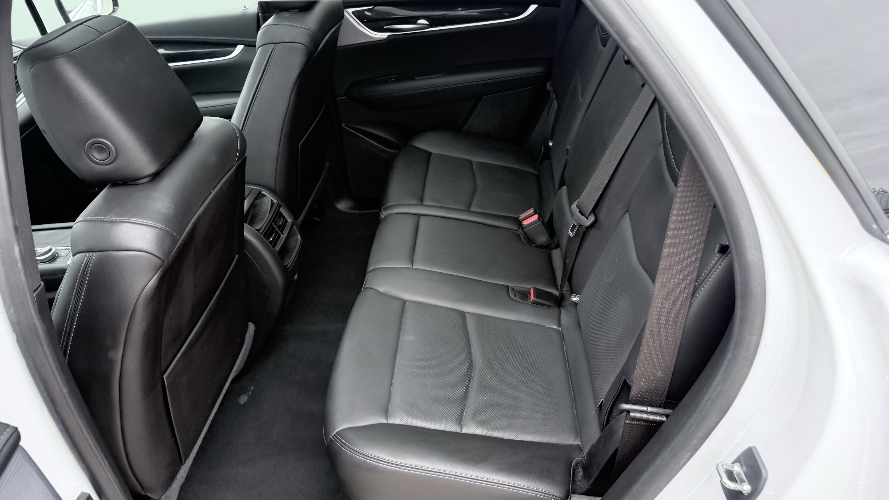 Used 2024 Cadillac XT5 Premium Luxury FWD image 36