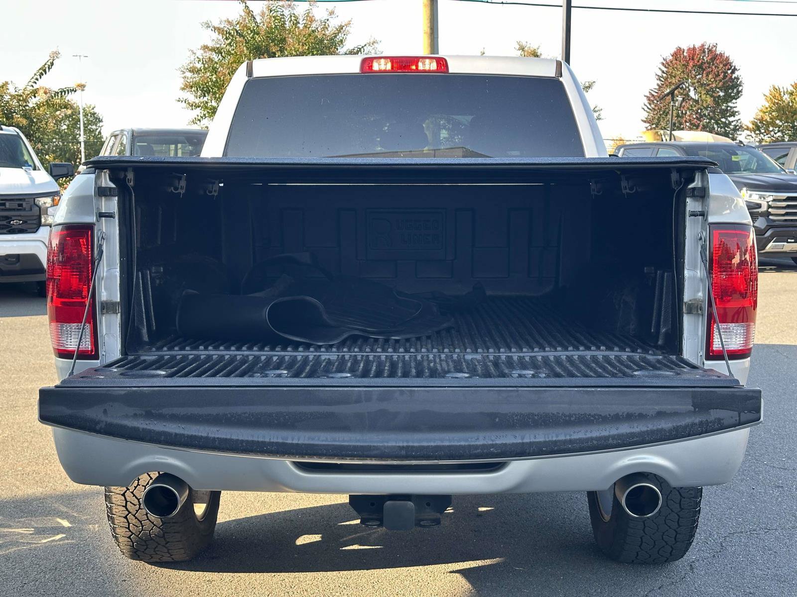 Used 2018 RAM 1500 Express w/ Express Value Package AWD/4WD image 26