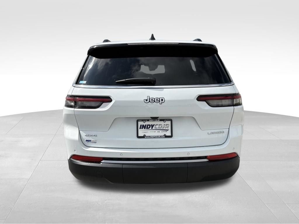 New 2026 Jeep Grand Cherokee L Laredo AWD/4WD image 5