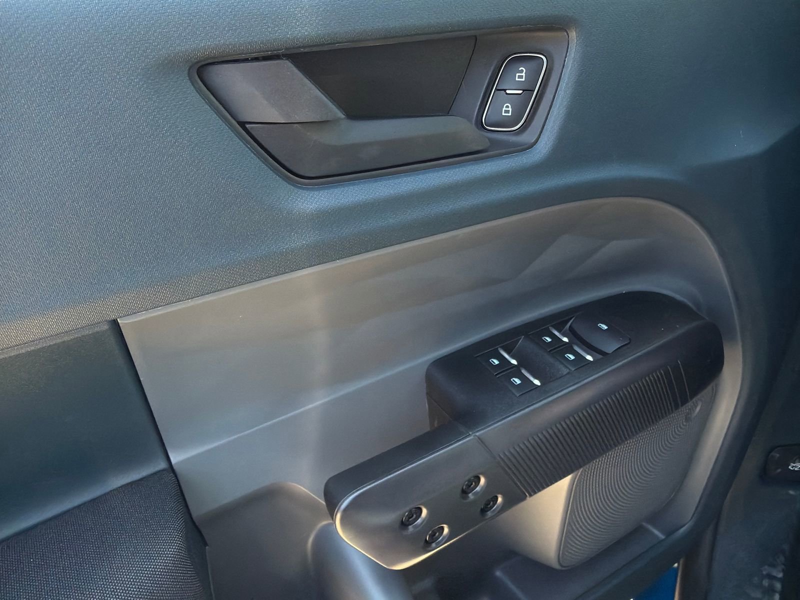New 2026 Ford Maverick XL AWD/4WD image 29
