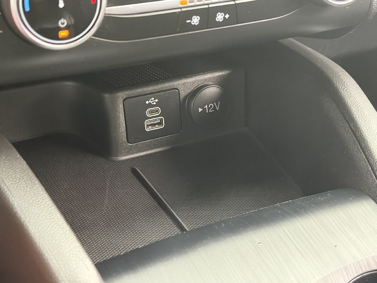 Certified 2024 Ford Escape Active FWD image 30