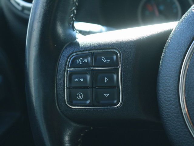 Used 2012 Jeep Wrangler Unlimited Rubicon image 18