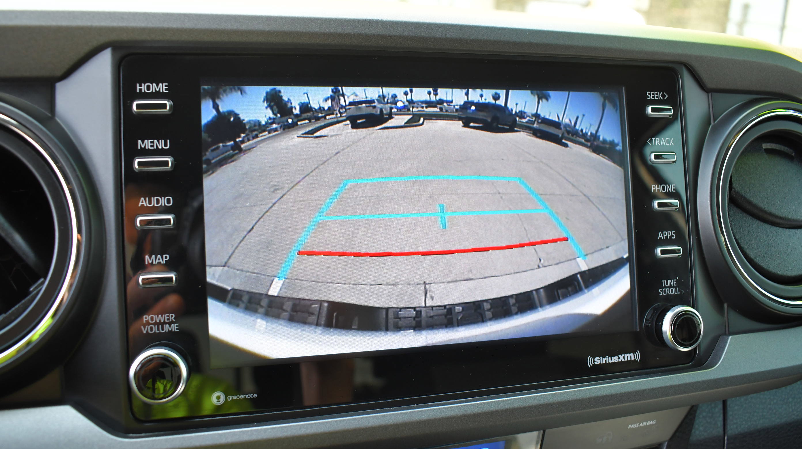 Used 2022 Toyota Tacoma TRD Off-Road w/ Technology Package image 16