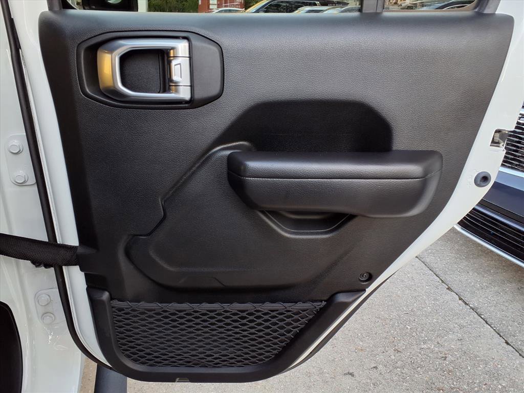 Used 2020 Jeep Gladiator Sport w/ Quick Order Package 24S image 12