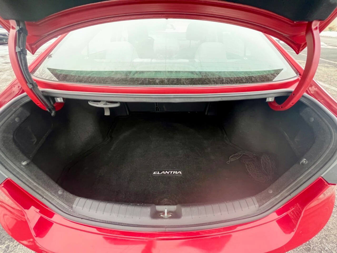 Used 2018 Hyundai Elantra SEL w/ Cargo Package image 16