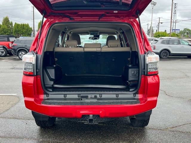 Used 2022 Toyota 4Runner SR5 AWD/4WD image 12