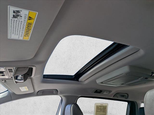 Used 2019 Honda Odyssey Elite image 17