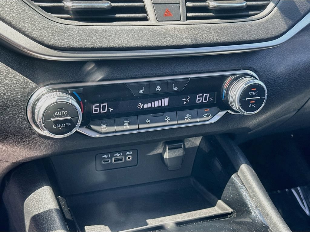 Used 2020 Nissan Altima 2.5 SV FWD image 15