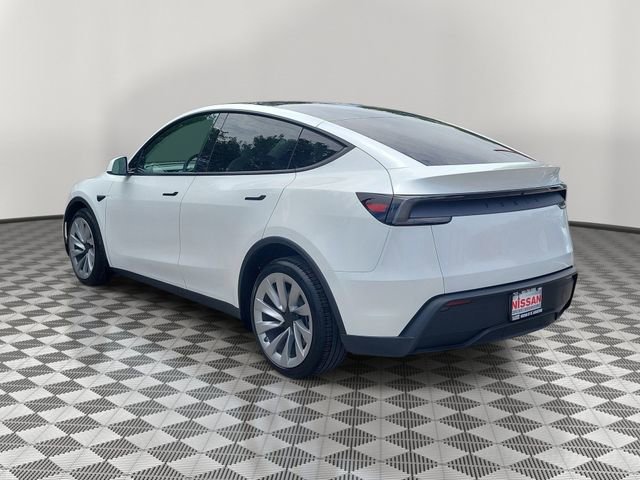 Used 2026 Tesla Model Y 2WD image 4