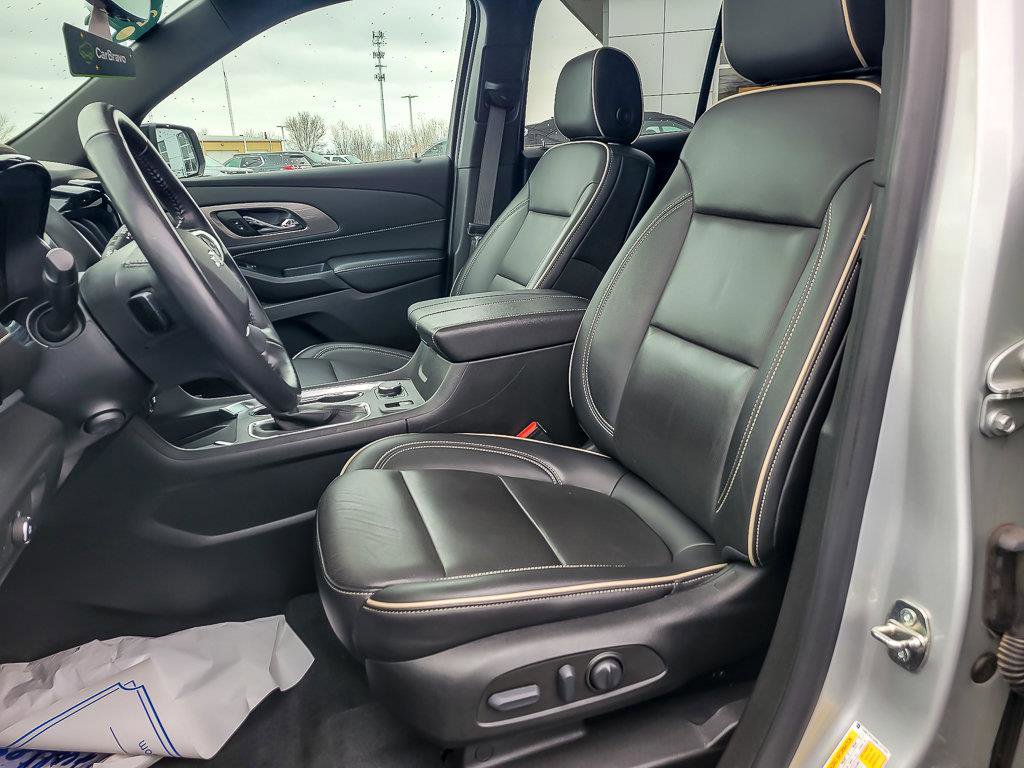Certified 2022 Chevrolet Traverse Premier w/ Redline Edition image 8