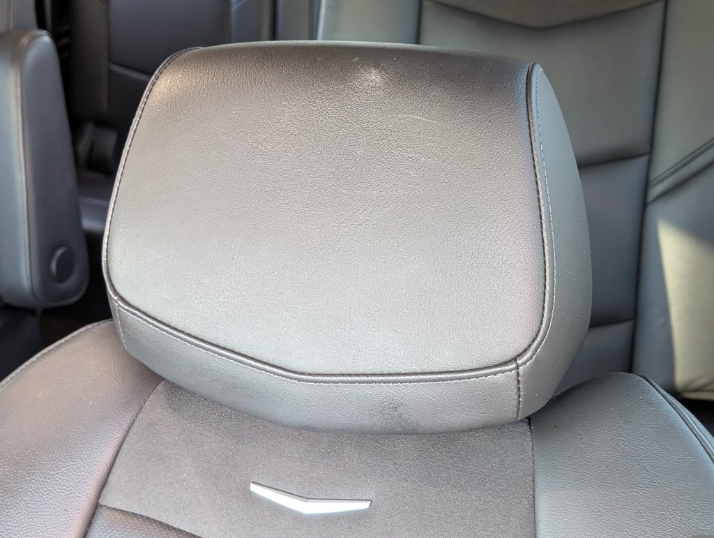 Used 2019 Cadillac Escalade Luxury AWD/4WD image 14