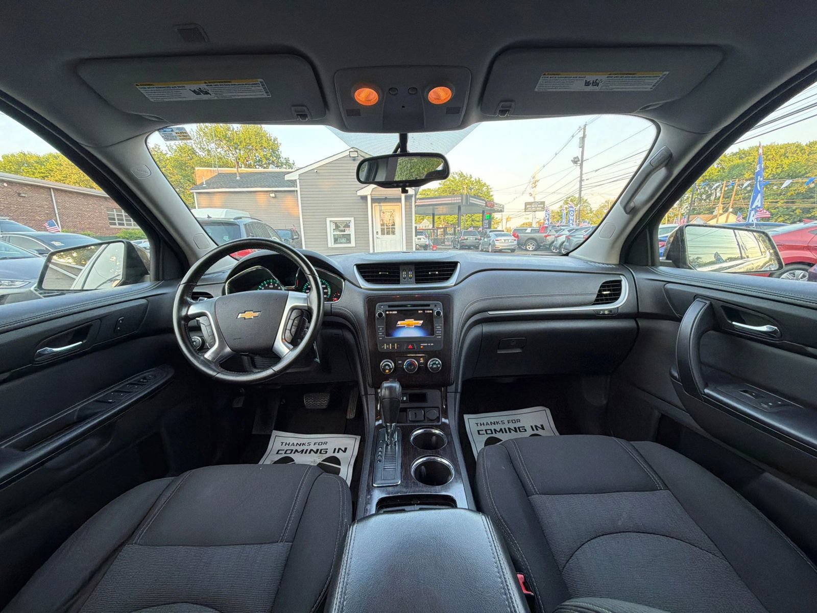 Used 2015 Chevrolet Traverse LT FWD image 24