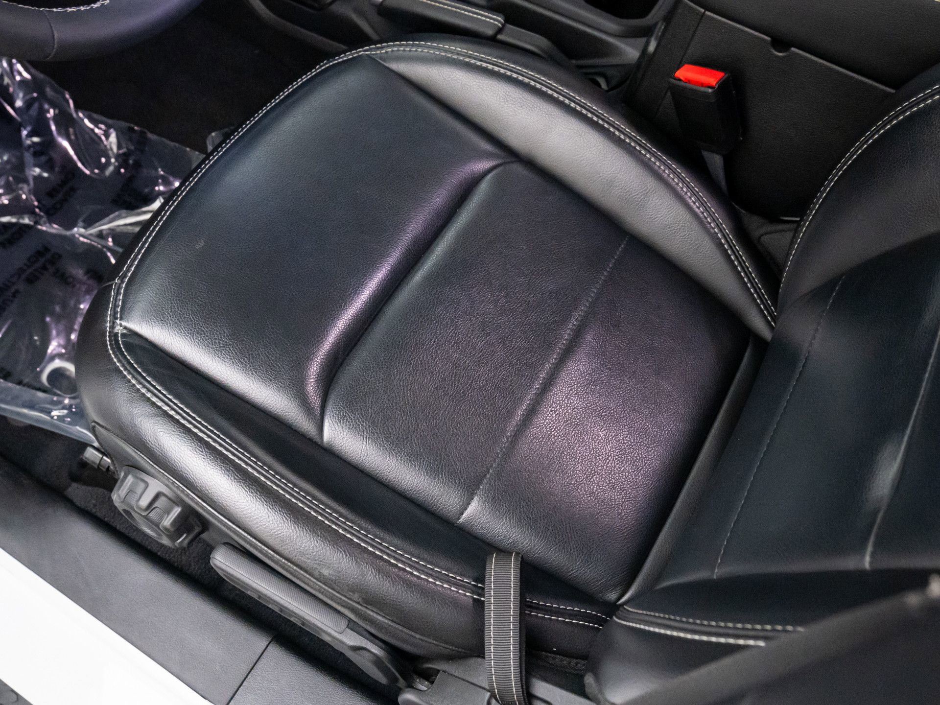 Used 2023 Jeep Wrangler Unlimited Sahara w/ Cold Weather Group image 15