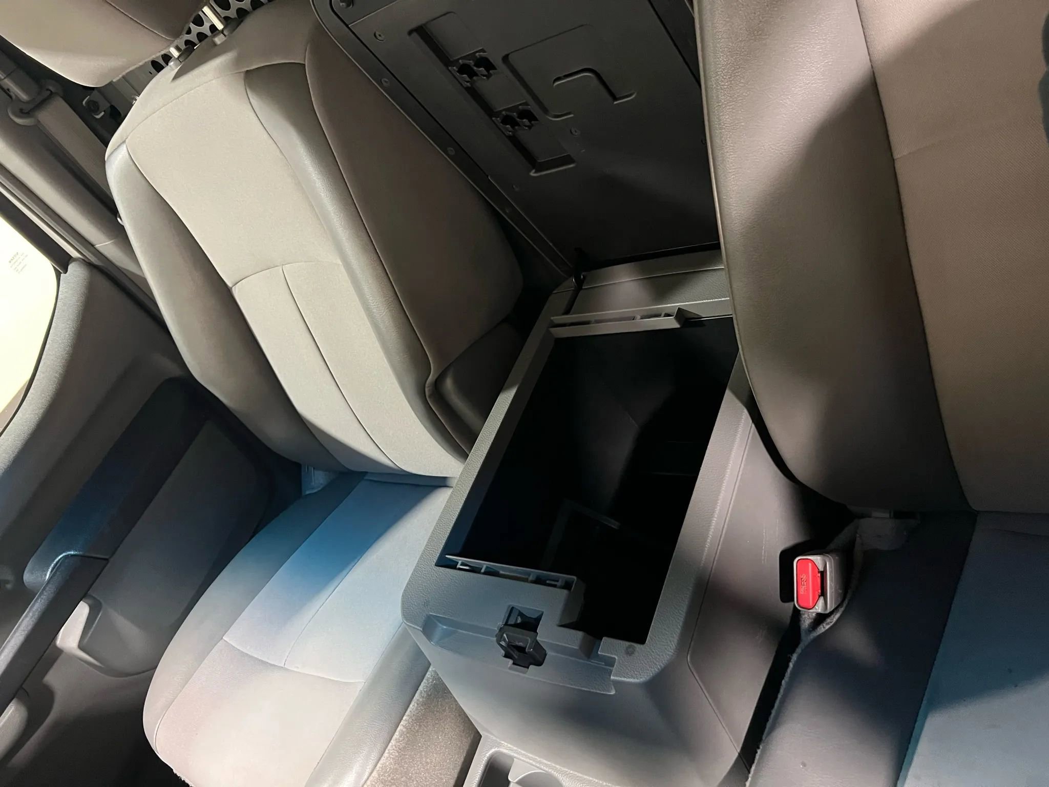 Used 2017 Nissan NV 2500 SV w/ Technology Package image 32