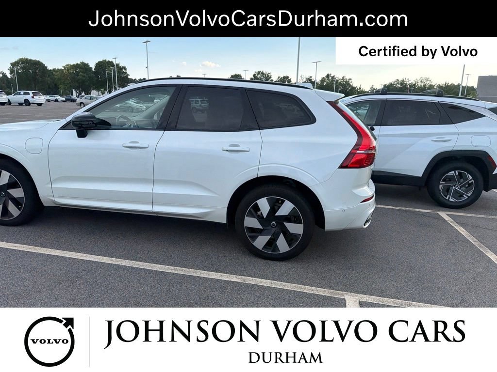 Used 2025 Volvo XC60 T8 Ultra w/ Protection Package Premier AWD/4WD image 7