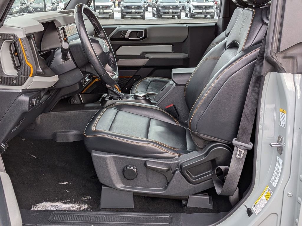 Used 2022 Ford Bronco Badlands image 11