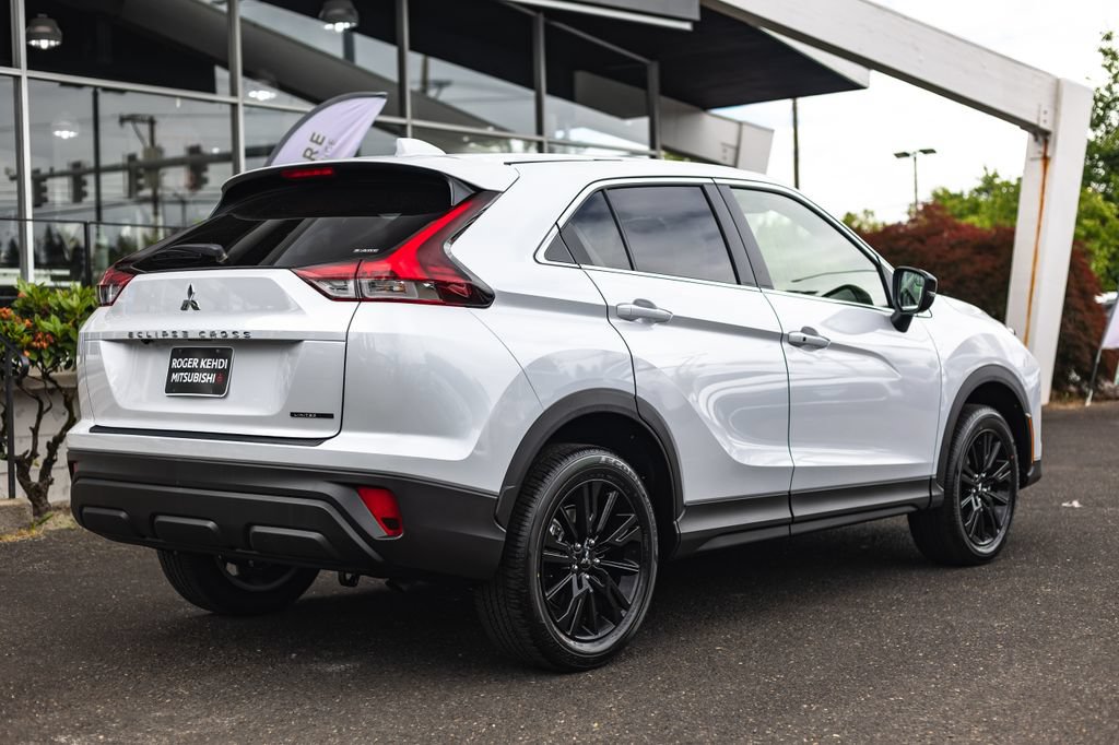 New 2026 Mitsubishi Eclipse Cross LE AWD/4WD image 7
