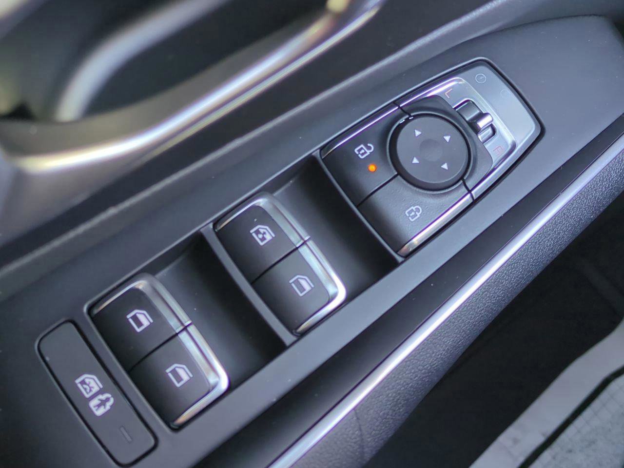 New 2026 Kia Sorento S image 19