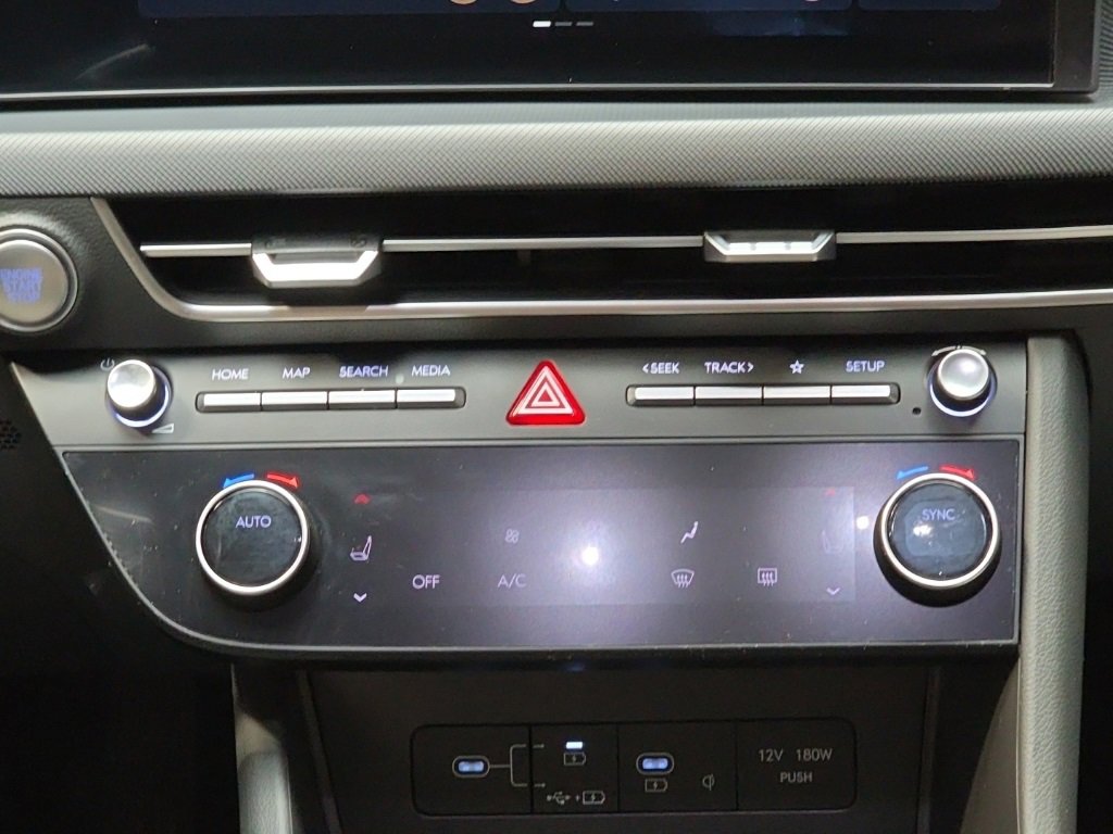 Certified 2024 Hyundai Sonata SEL w/ Convenience Package image 23