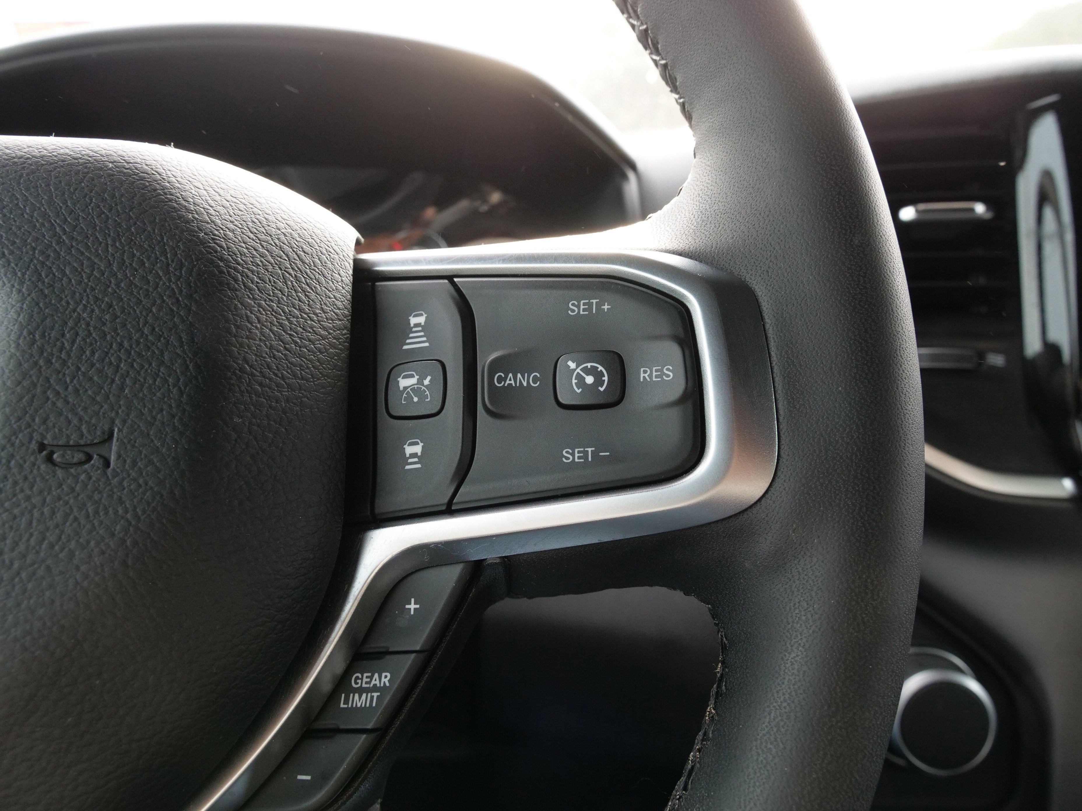 Certified 2025 RAM 1500 Big Horn image 23