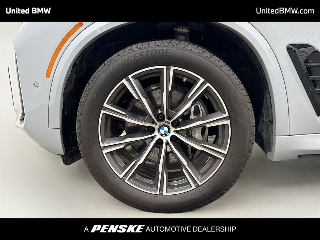 Certified 2026 BMW X5 xDrive40i w/ M Sport Package image 2