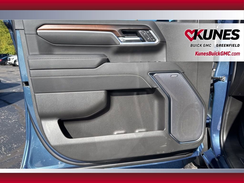 New 2026 GMC Sierra 3500 Denali w/ Denali Reserve Package image 40