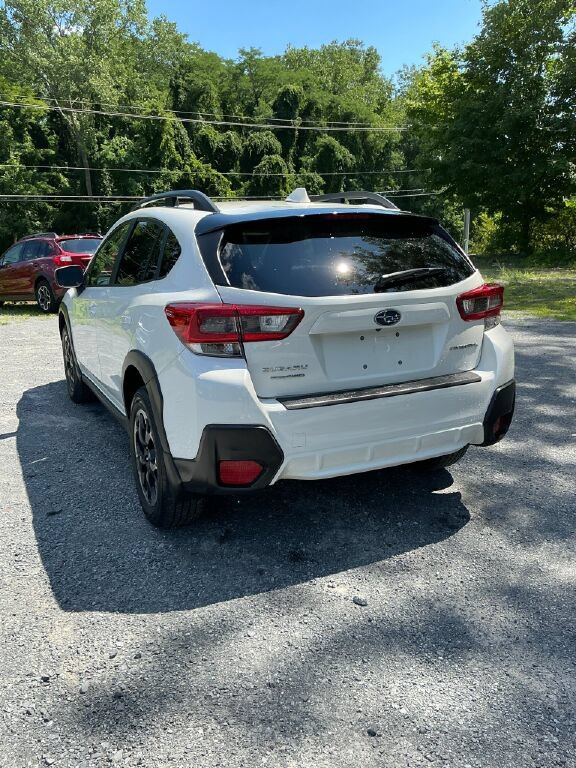 Certified 2021 Subaru Crosstrek 2.0i Premium w/ Moonroof Package AWD/4WD image 3
