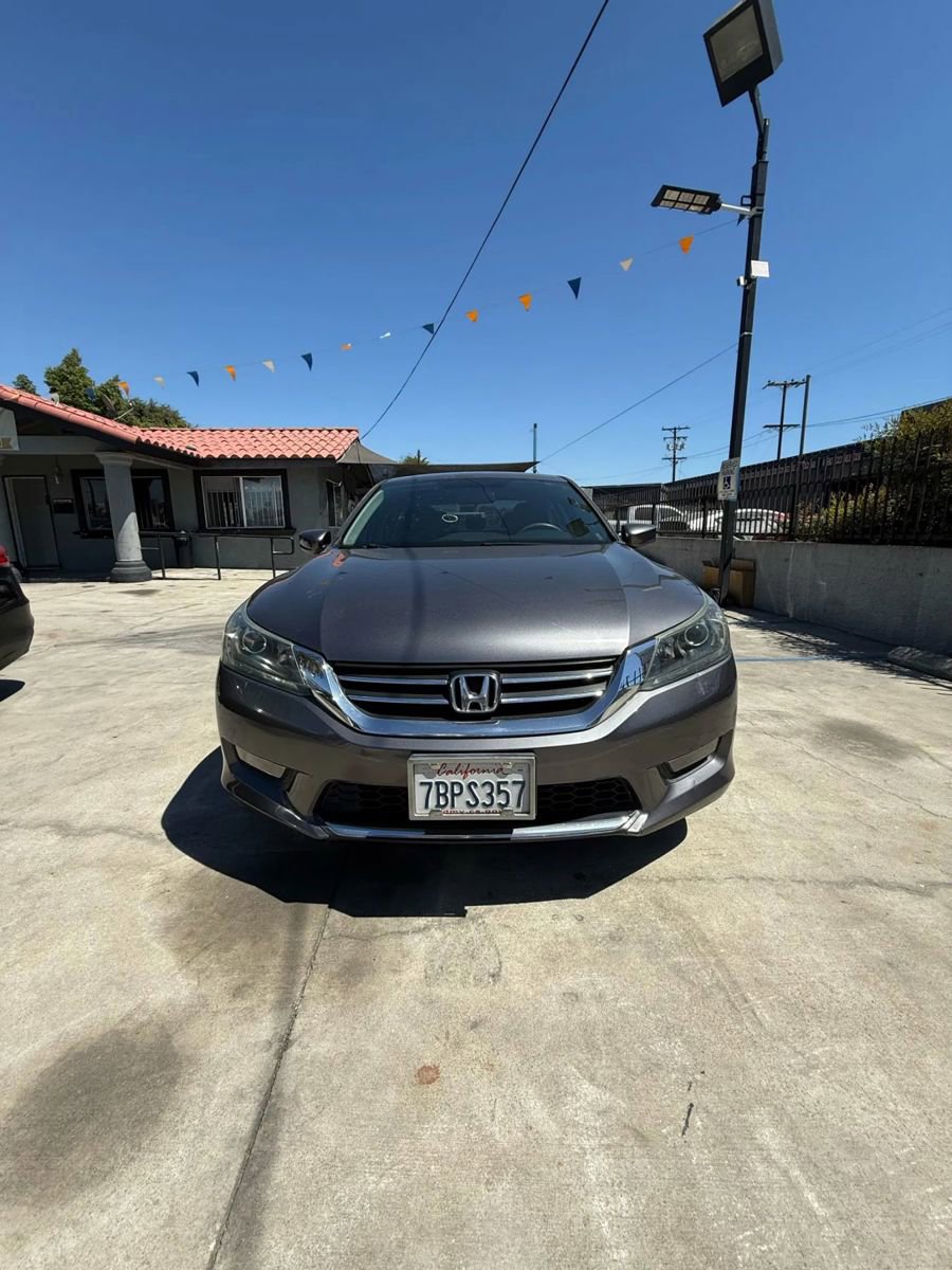 Used 2014 Honda Accord Sport image 2