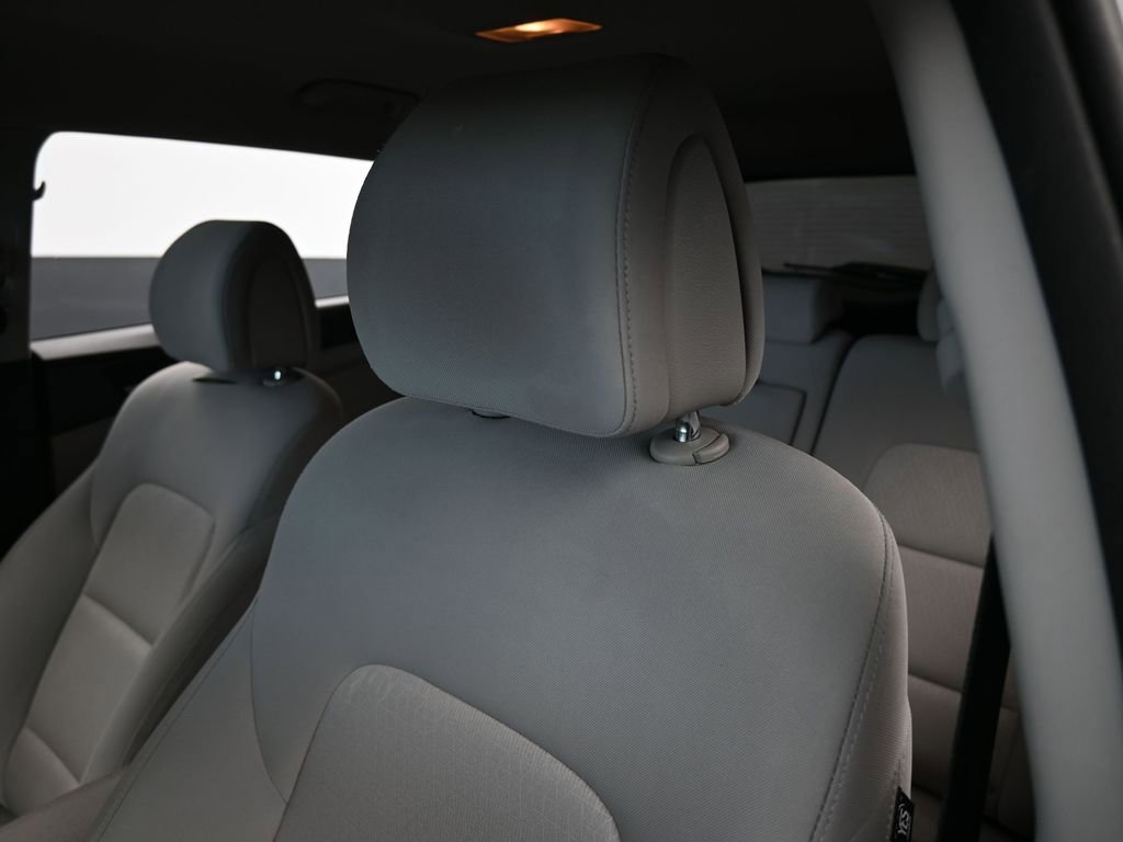 Used 2017 Hyundai Tucson SE image 16