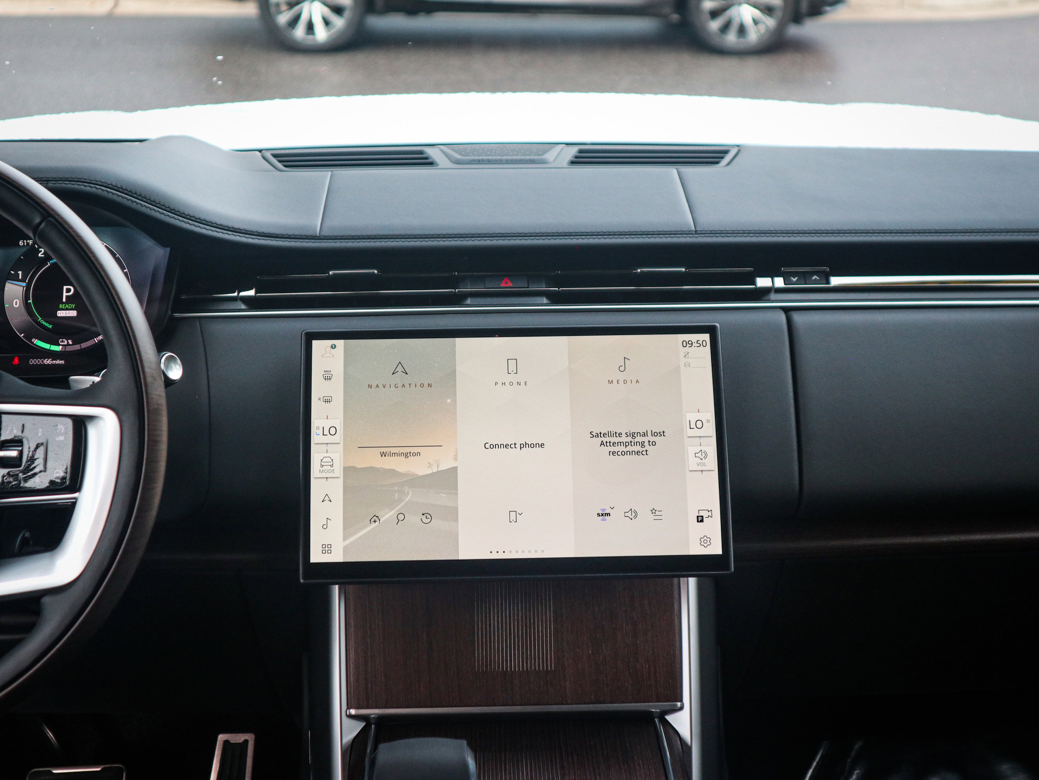 Used 2025 Land Rover Range Rover Autobiography image 30