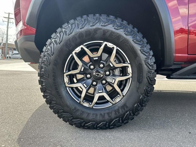 Used 2026 Chevrolet Colorado ZR2 w/ Technology Package image 11