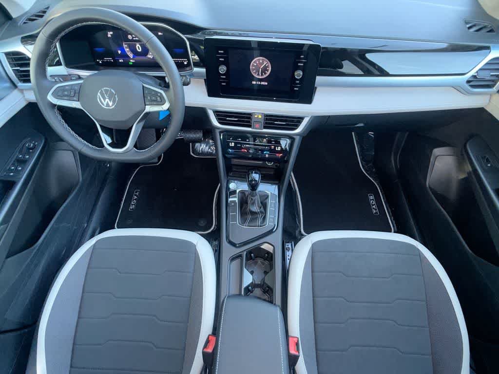 New 2026 Volkswagen Taos SE FWD image 24