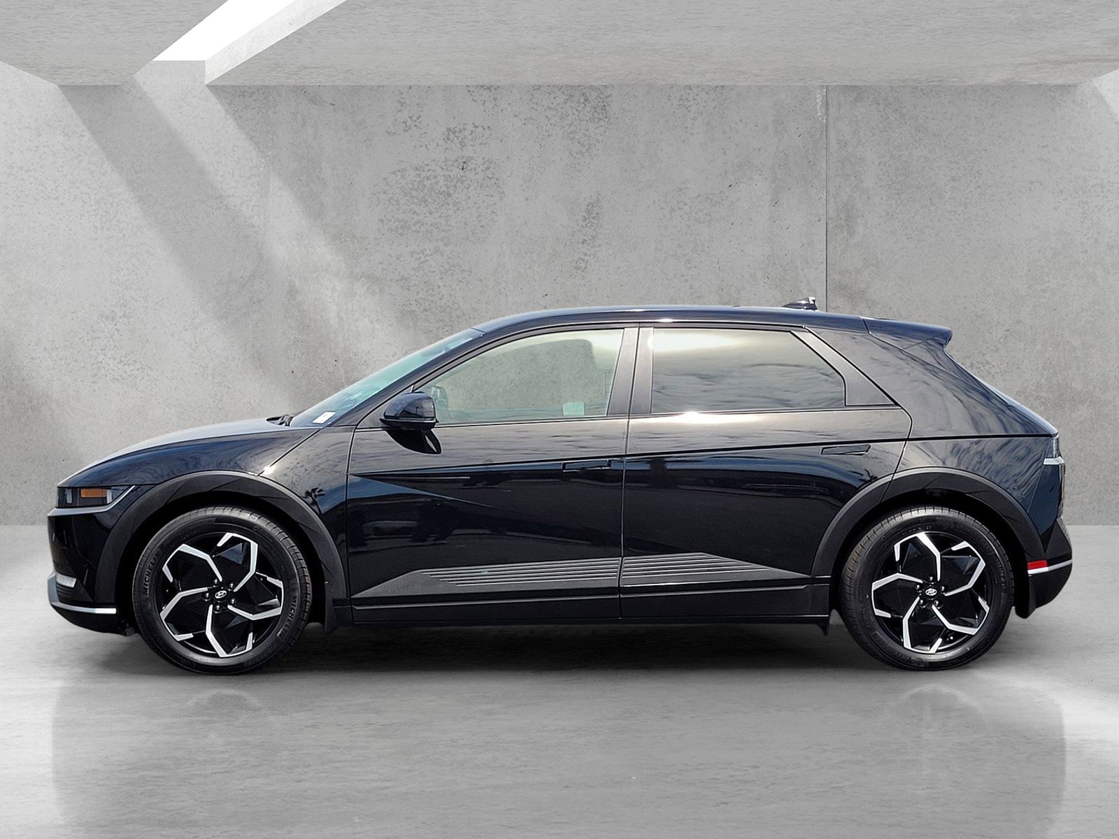 Used 2024 Hyundai Ioniq 5 SEL image 7