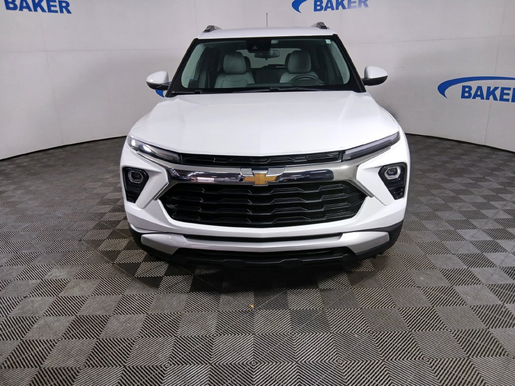 Certified 2024 Chevrolet TrailBlazer LT w/ LT Cold Weather Package FWD image 9