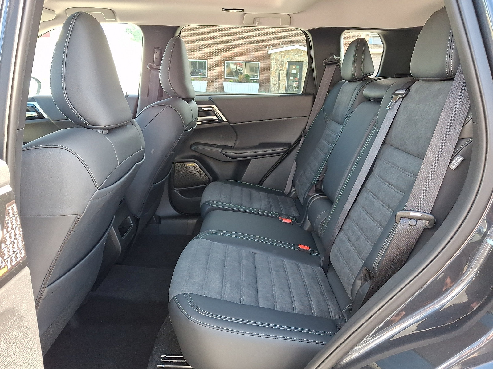 New 2026 Mitsubishi Outlander SE AWD/4WD image 9