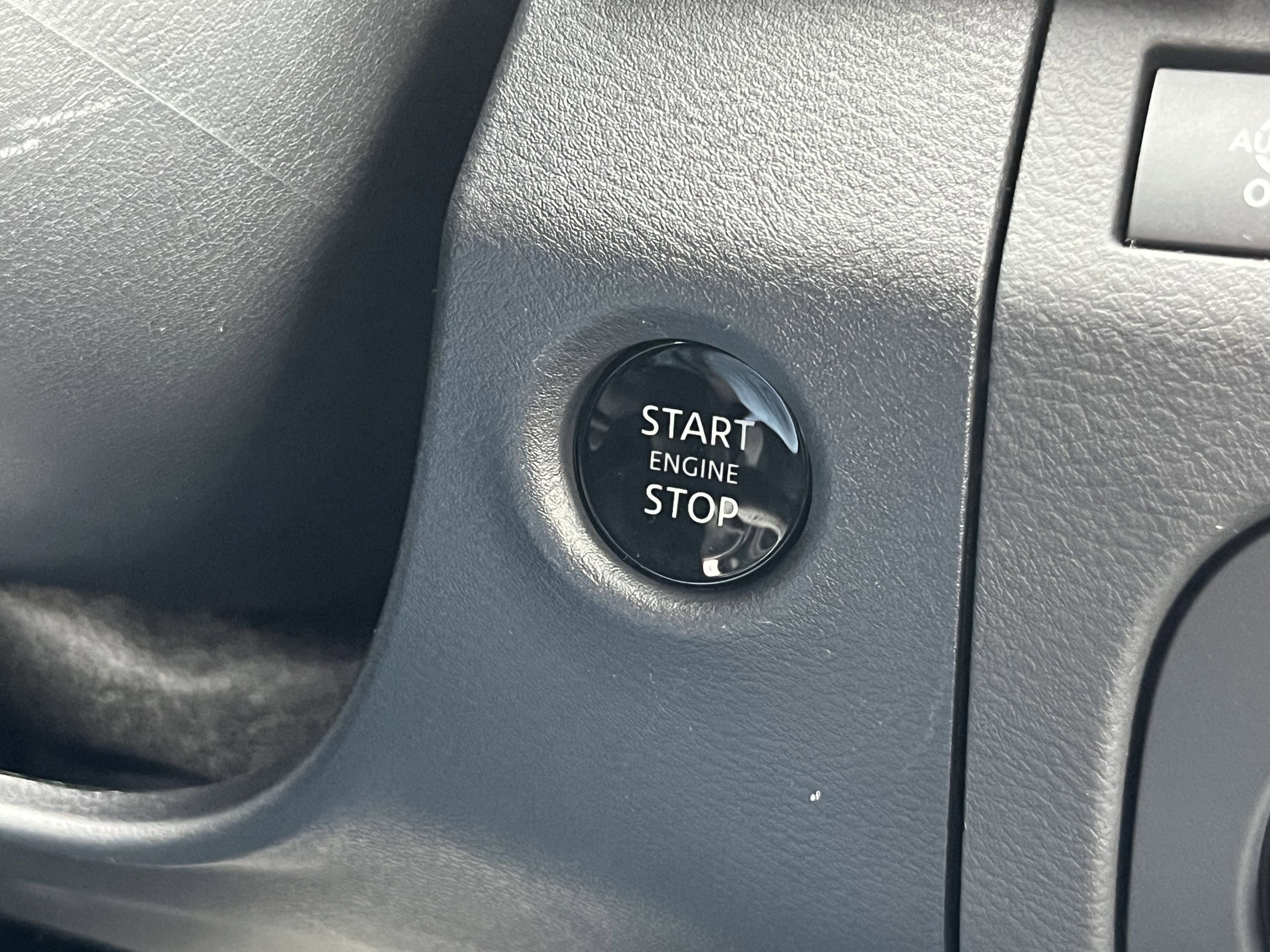 New 2026 Nissan Frontier SV w/ SV Convenience Package AWD/4WD image 32