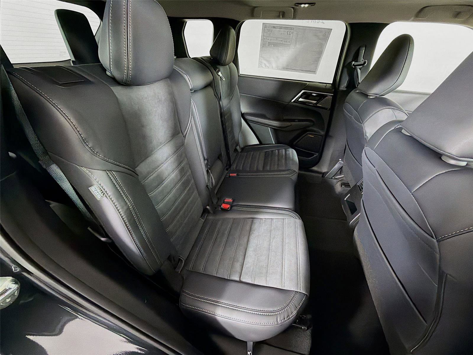 New 2026 Mitsubishi Outlander SE AWD/4WD image 30