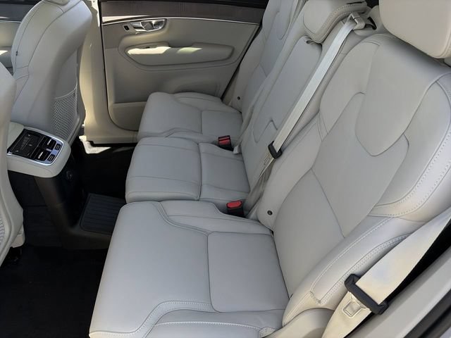 New 2026 Volvo XC90 T8 Ultra w/ Protection Package Premier AWD/4WD image 19