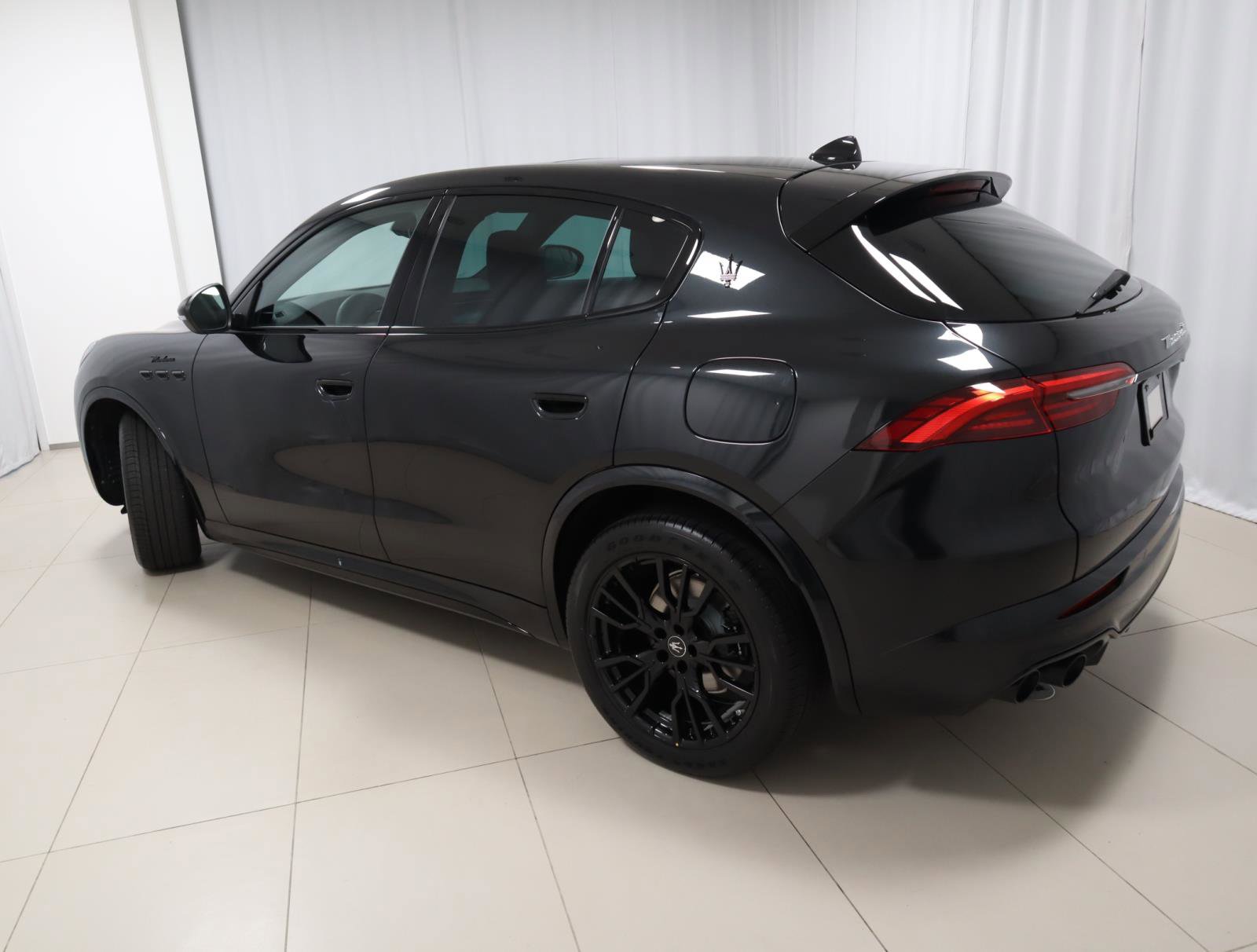 New 2025 Maserati Grecale Modena image 3