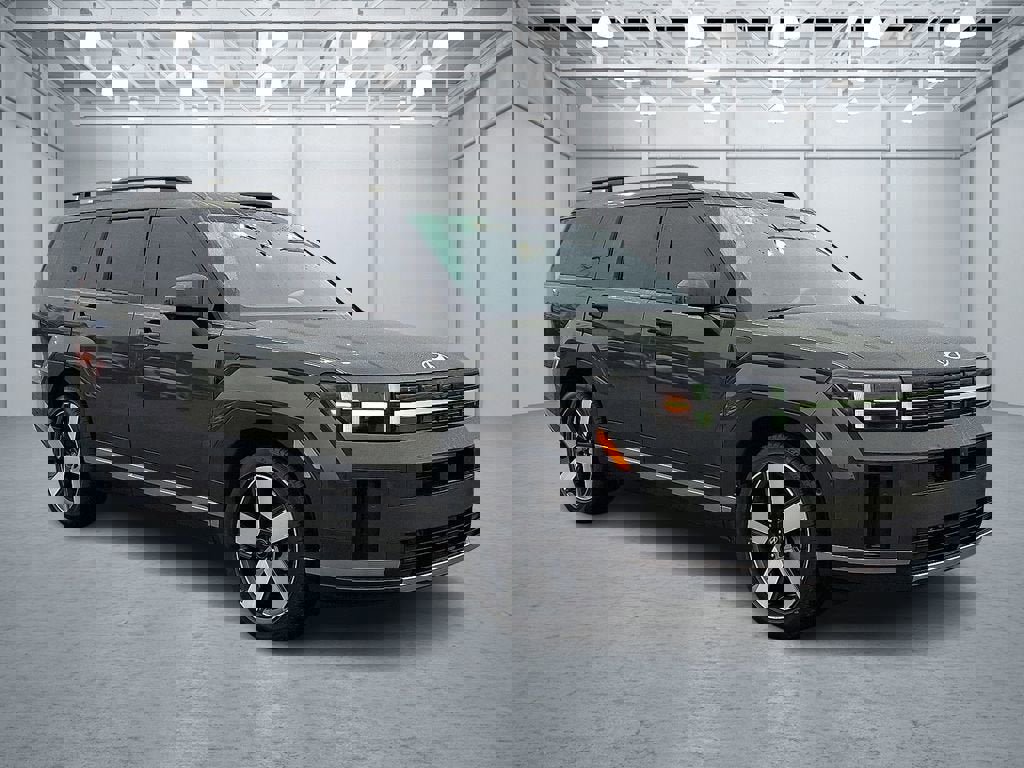 Used 2024 Hyundai Santa Fe Limited image 4
