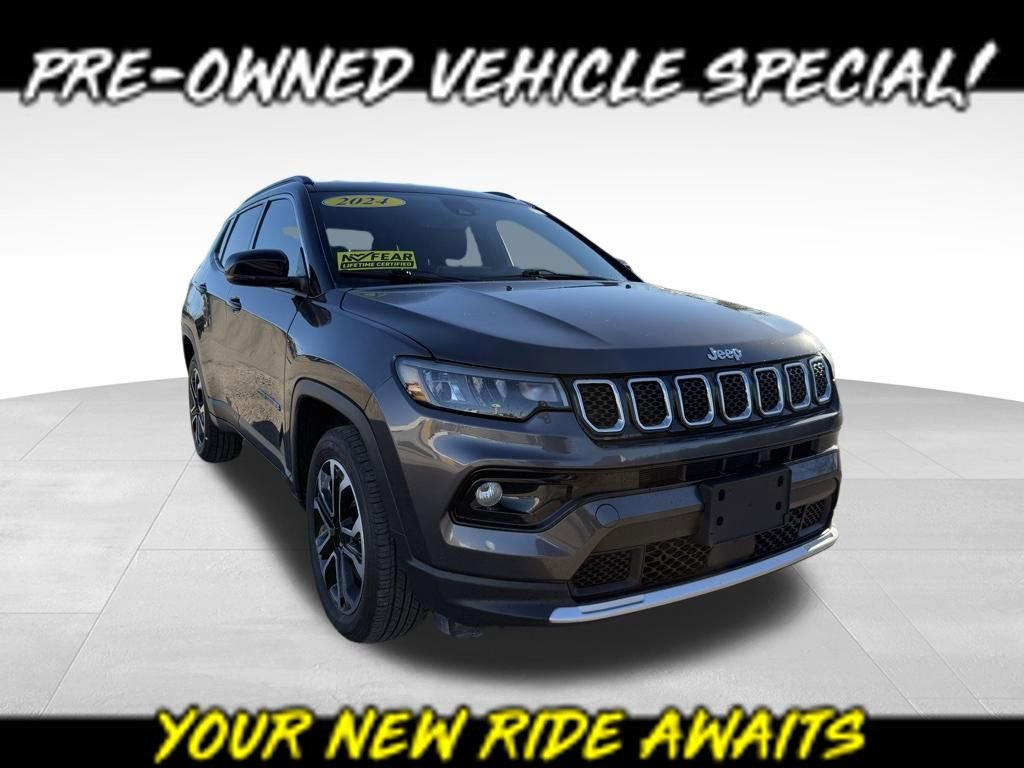 Used 2024 Jeep Compass Limited AWD/4WD image 1
