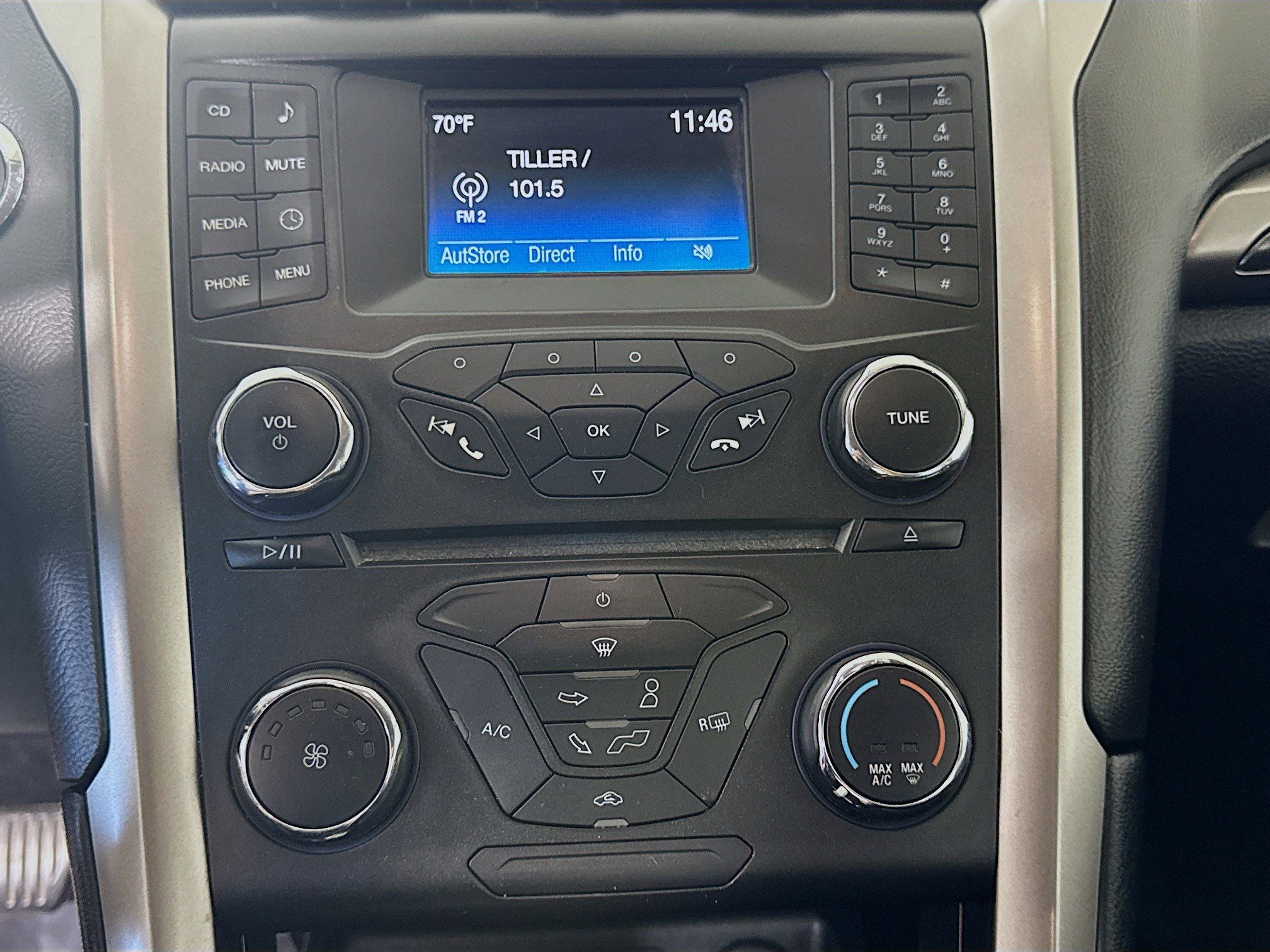 Used 2017 Ford Fusion S w/ Equipment Group 101A FWD image 18