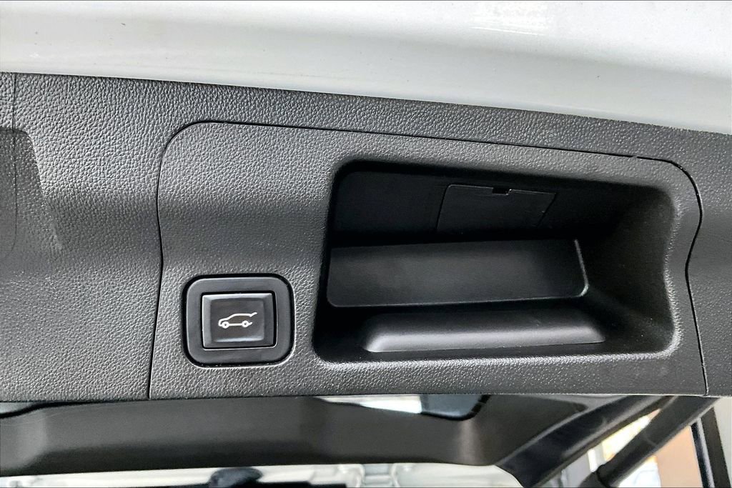Used 2018 GMC Acadia SLE AWD/4WD image 25