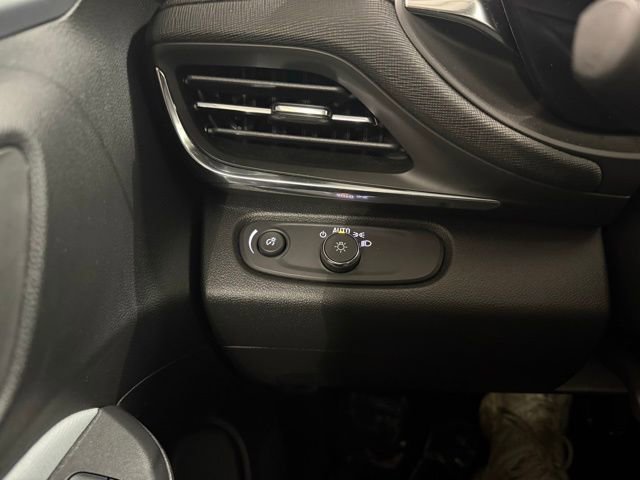 Used 2024 Buick Envista Preferred w/ Convenience I Package image 16